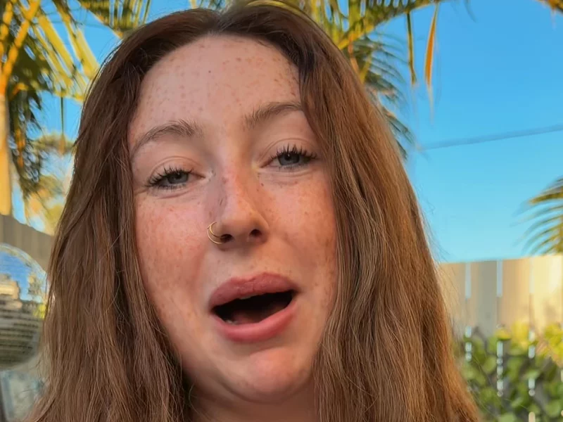 Leah - Intro