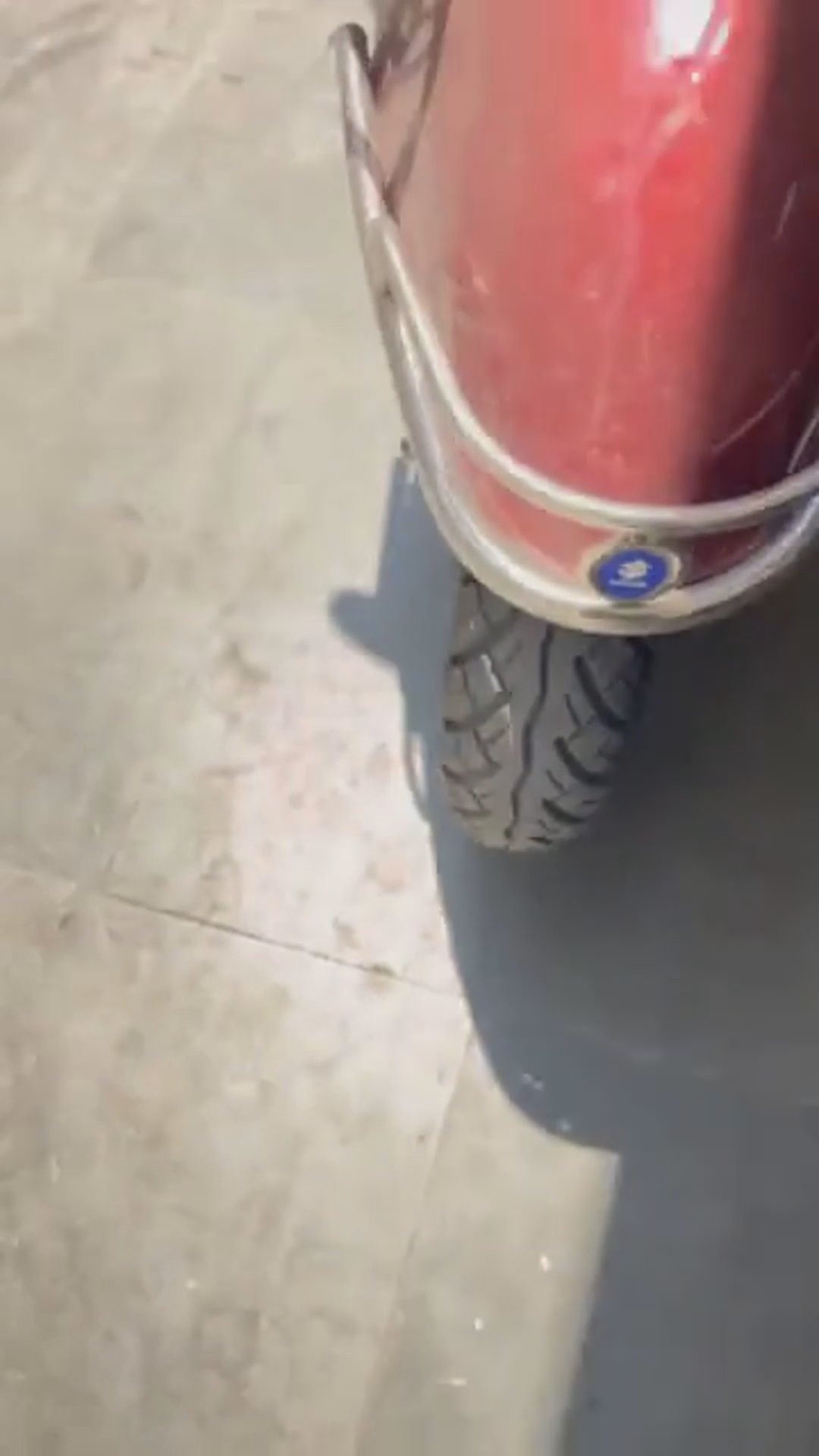 Walk-around video thumbnail