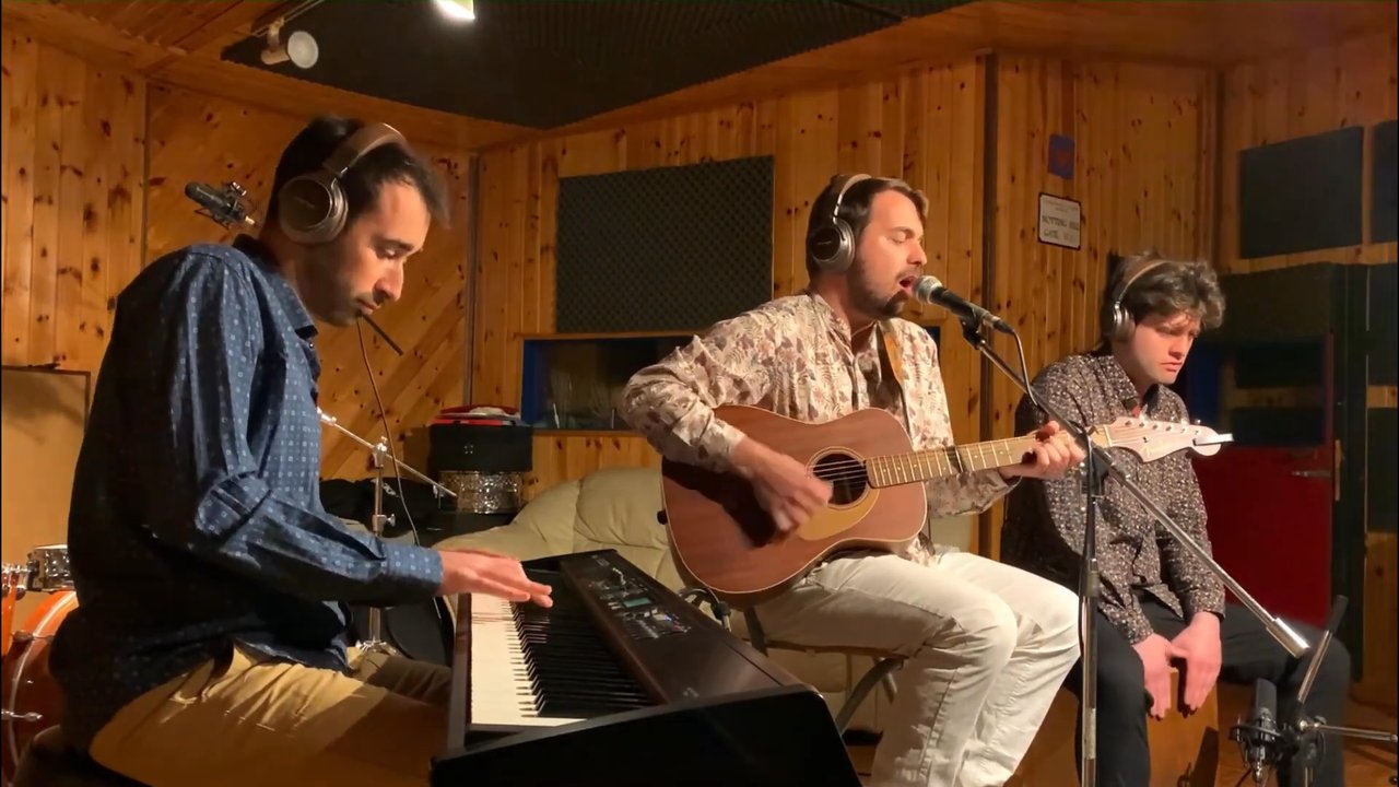 The Groove Syndicate - Acoustic Set - video