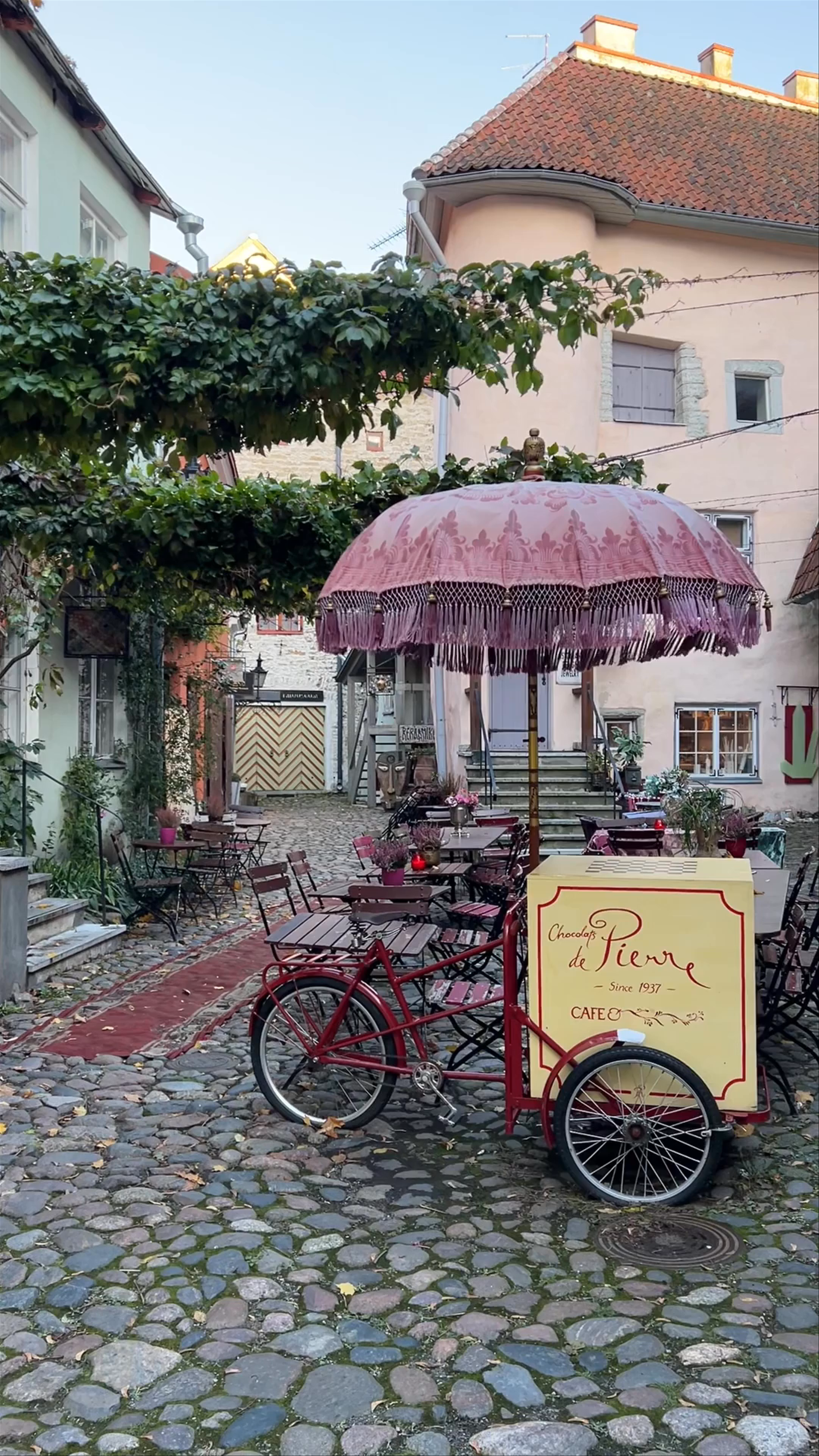 Pierre Chocolaterie: Sweet Escape in Tallinn's Old Town