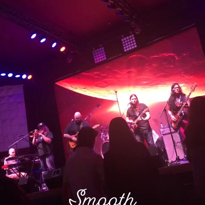 Meteor Guitar Gallery - Groovement playing at Meteor - Music Venues Near Me - Bentonville, Arkansas