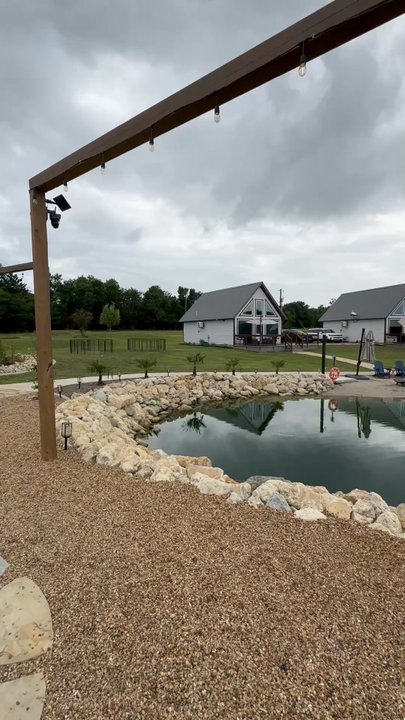Willis Country Cabins - Resorts Near Me - Point, Texas