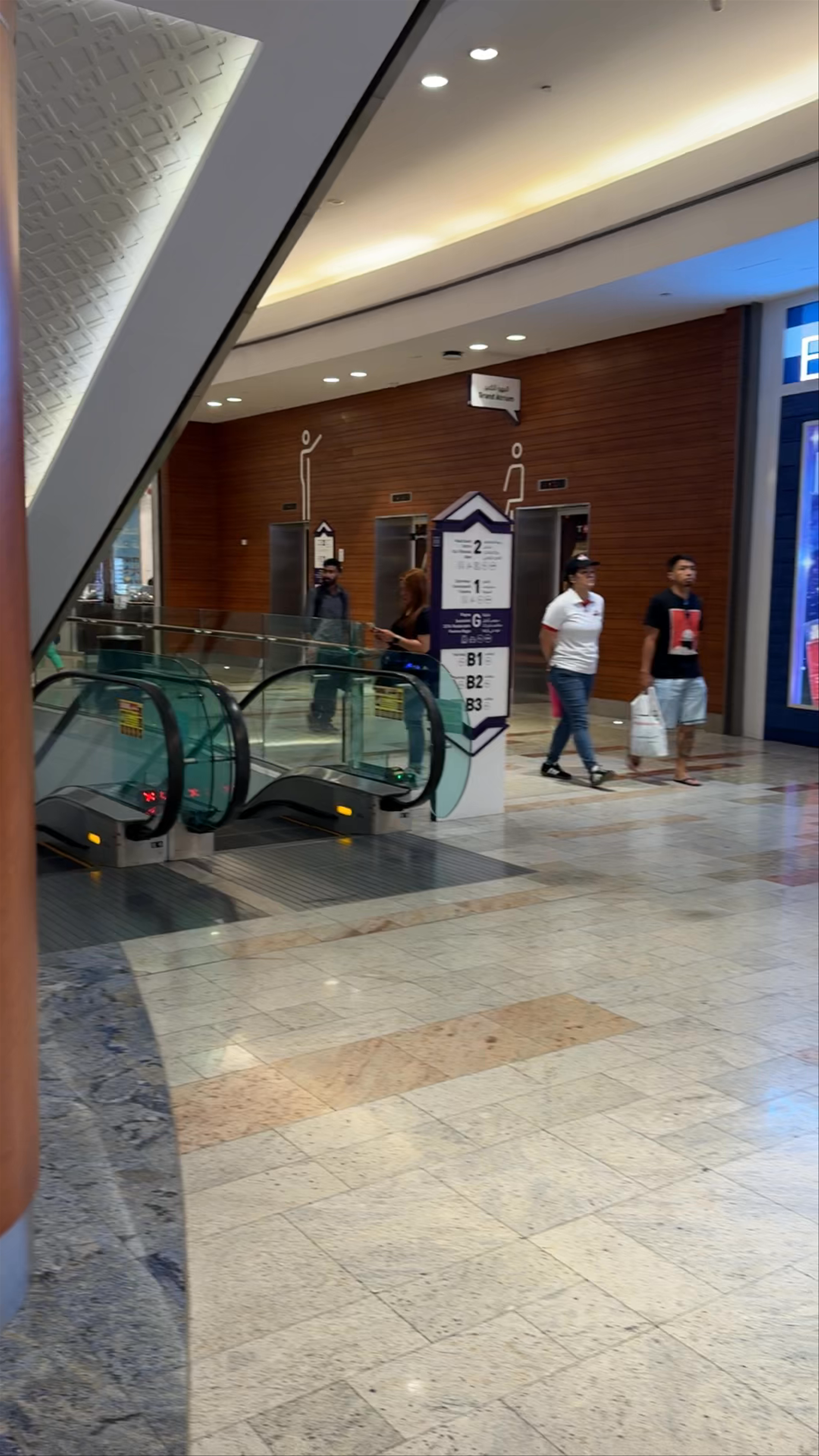 Al Ghurair Centre: Modern Shopping Oasis in Dubai's Heart