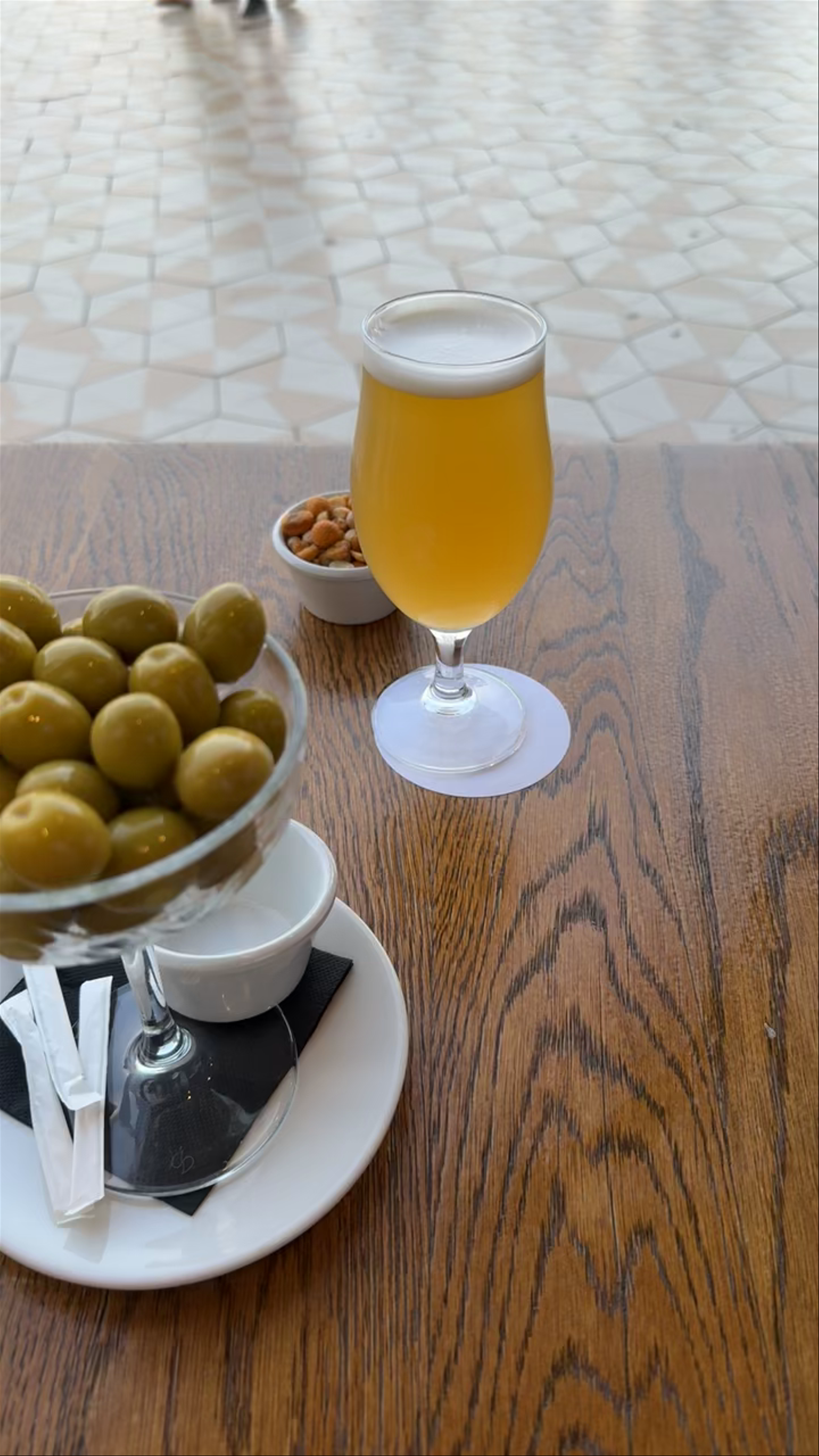 Sunset Vibes at Playa de l'Arenal with Tapas and Craft Beer