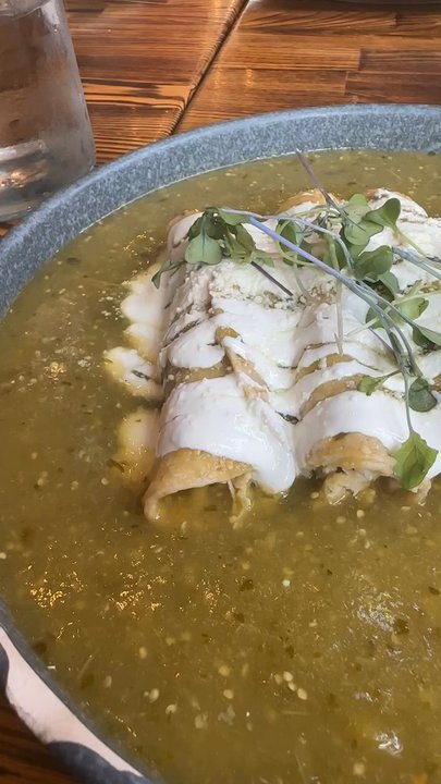 La Luna - Green chicken enchiladas - Mexican Near Me - Chicago, Illinois