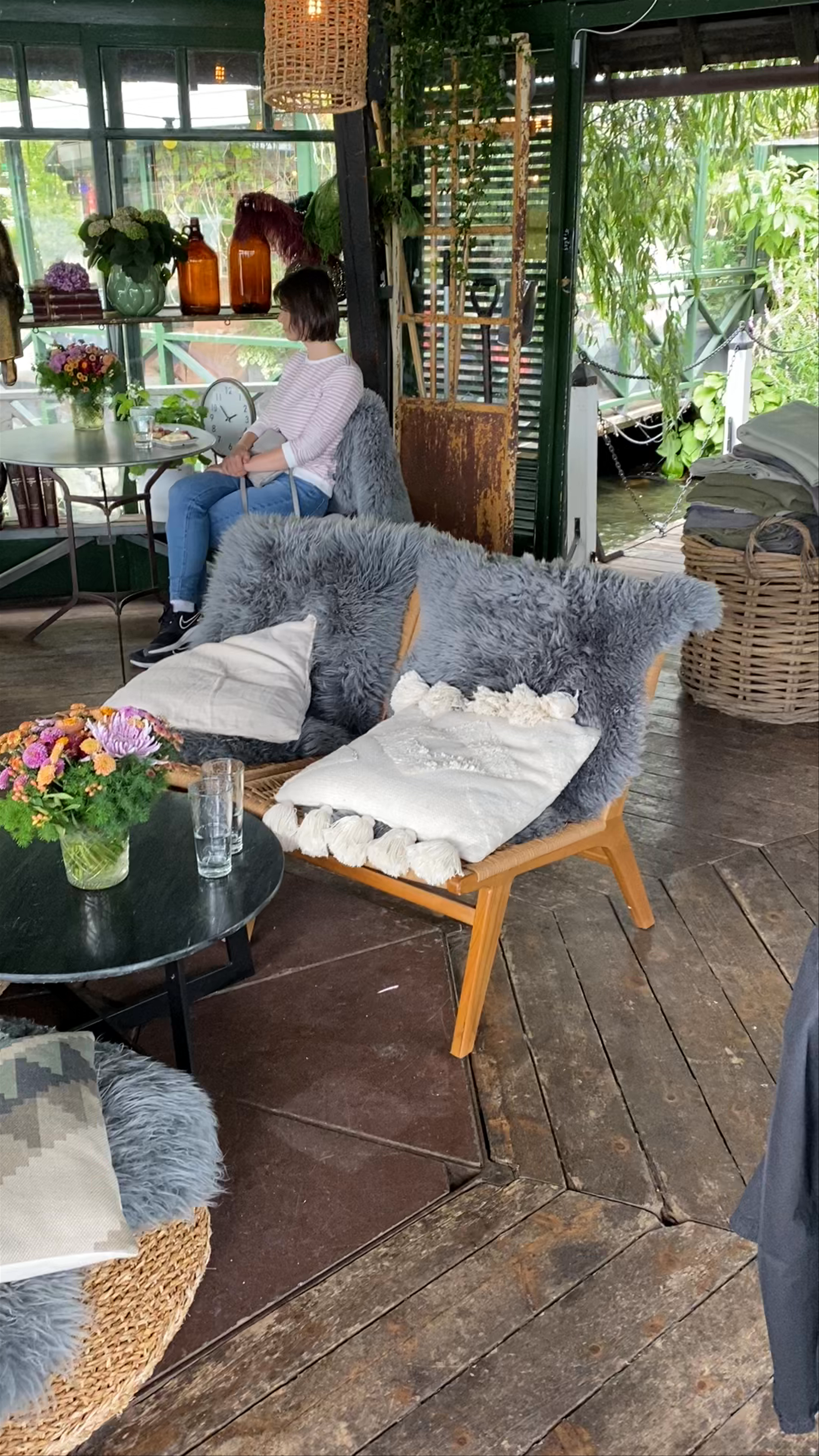 Mälarpaviljongen: Serene Botanical Escape in Stockholm