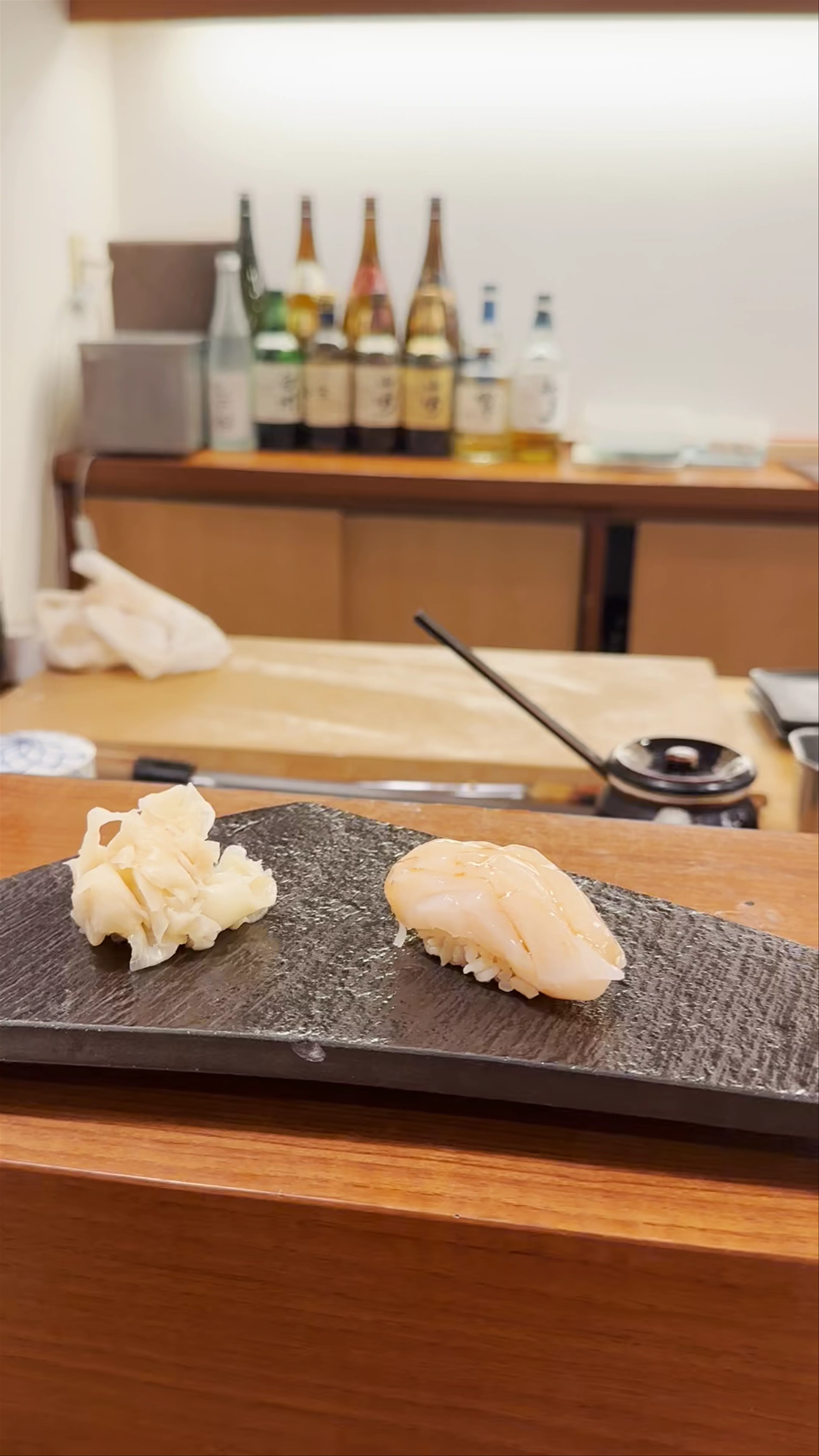Shinjuku Sushi Makoto, 6 Chome-2-3 Nishishinjuku, Shinjuku City, Tokyo, Japan
