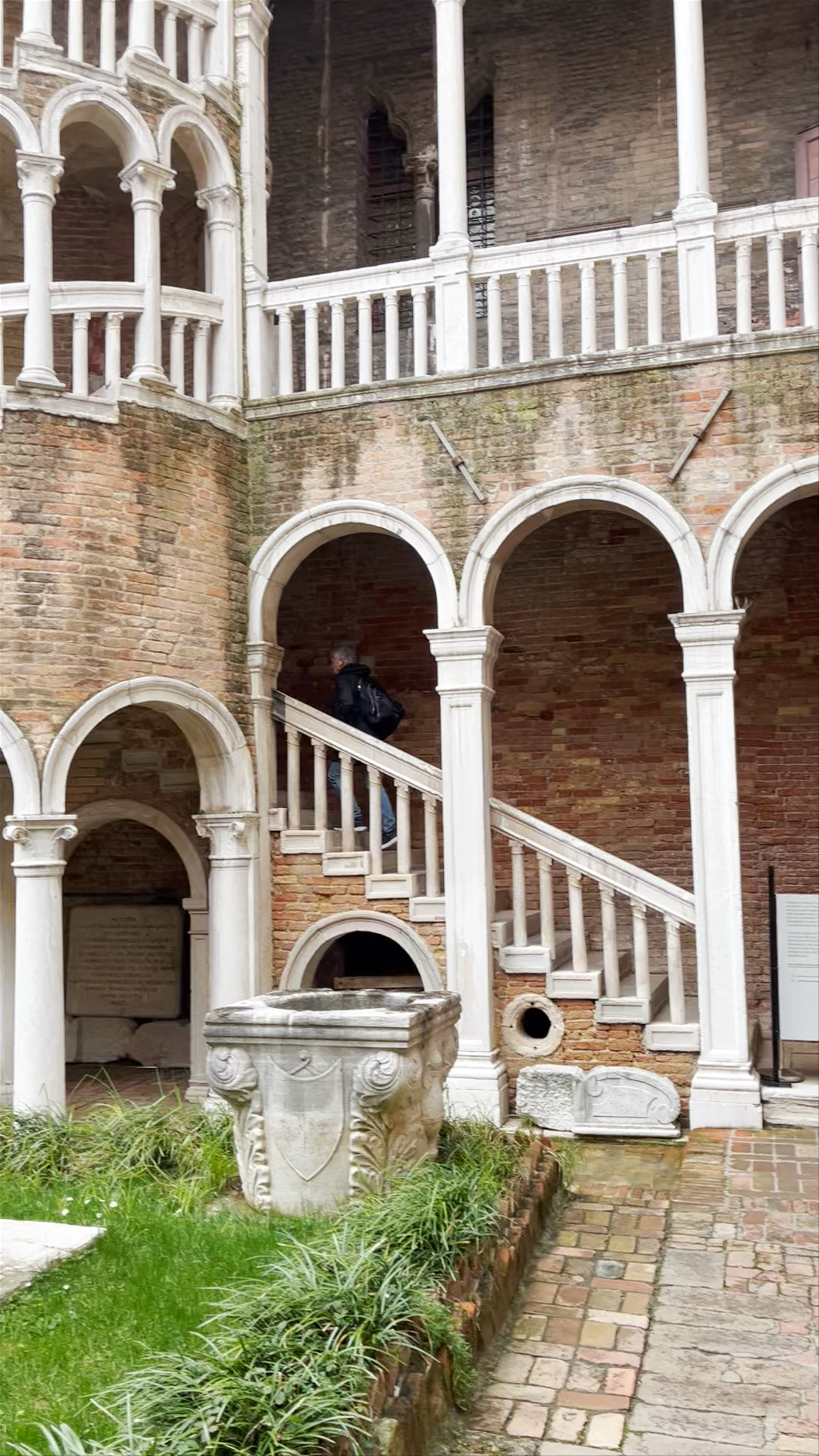 Palazzo Contarini del Bovolo: The Spiral Staircase Jewel of Venice