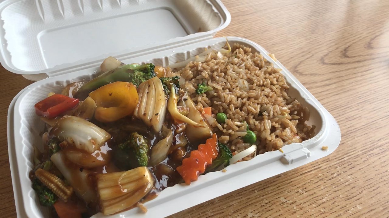 Golden House Kitchen - Really delicious veggies in garlic sauce plus probably the best veg fried rice I have ever had. - Chinese Near Me - Valley Stream, New York