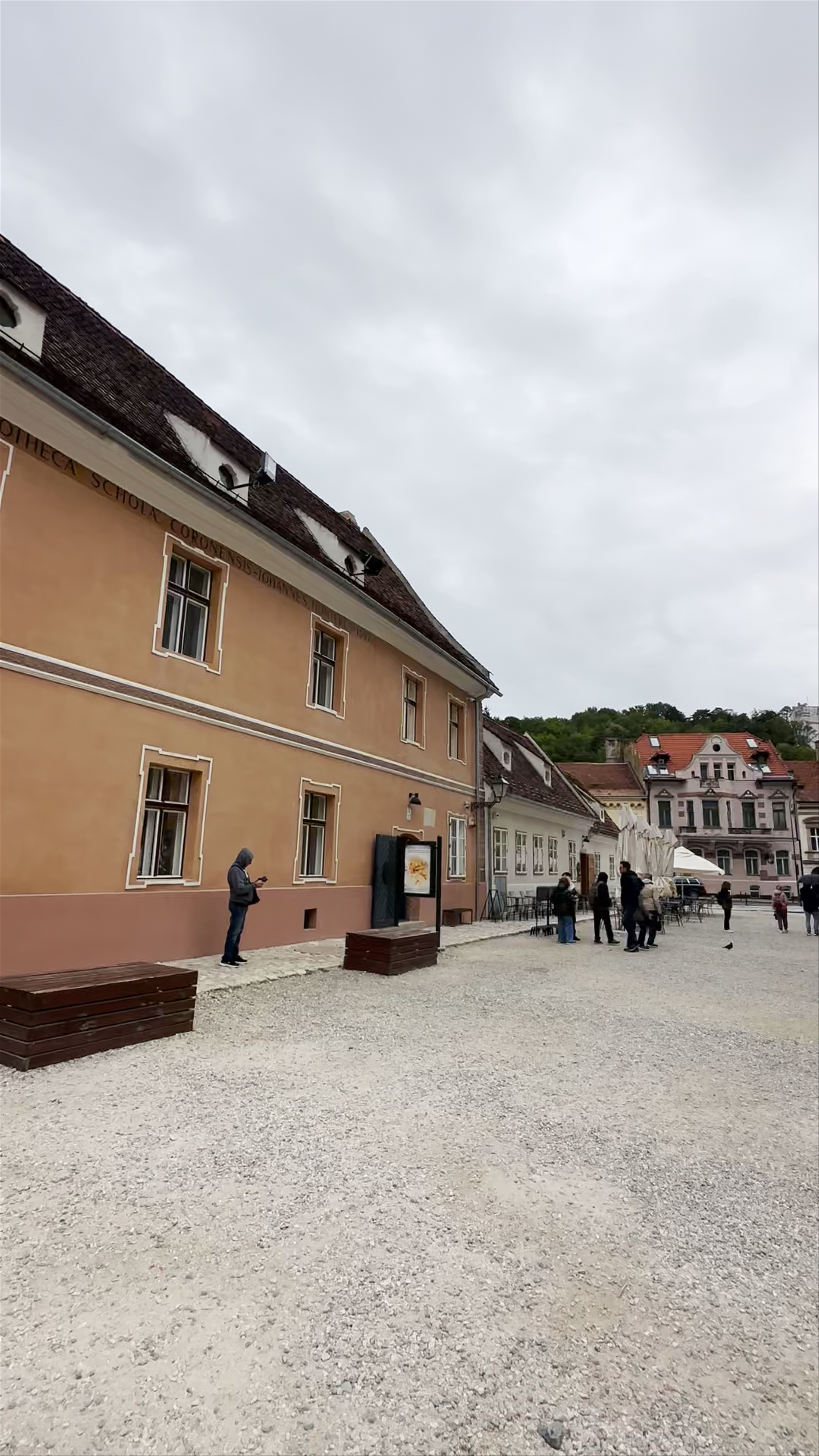 Statuia lui Johannes Honterus - Historic Landmark in Brașov, Romania