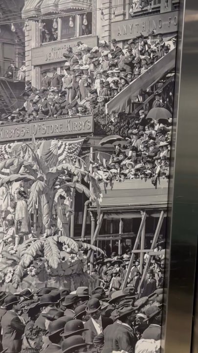 French Quarter - Inside the Elevator - Bars Near Me - Boston, Massachusetts