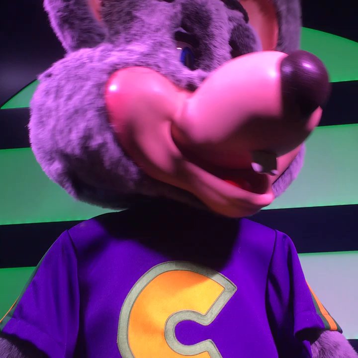 Chuck E. Cheese - 12/10/16.  Saturday afternoon. Here for 6-year-old's birthday party! Animatronic Chuck E.. - Pizza Near Me - Bossier City, Louisiana