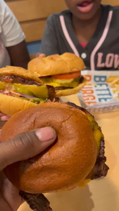 Smashburger - Overall, my experience was great. Customer service was outstanding was great kids enjoyed their time. I will go there anytime of the day - Burgers Near Me - Laveen, Arizona