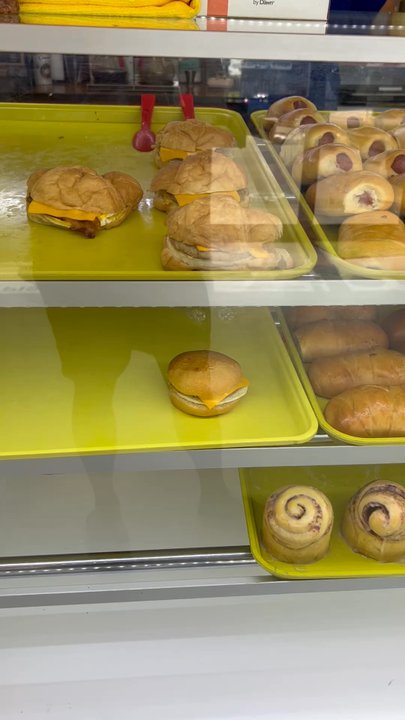Doughtnut Hole - Donut case. - Juice Bars & Smoothies Near Me - Lake Charles, Louisiana