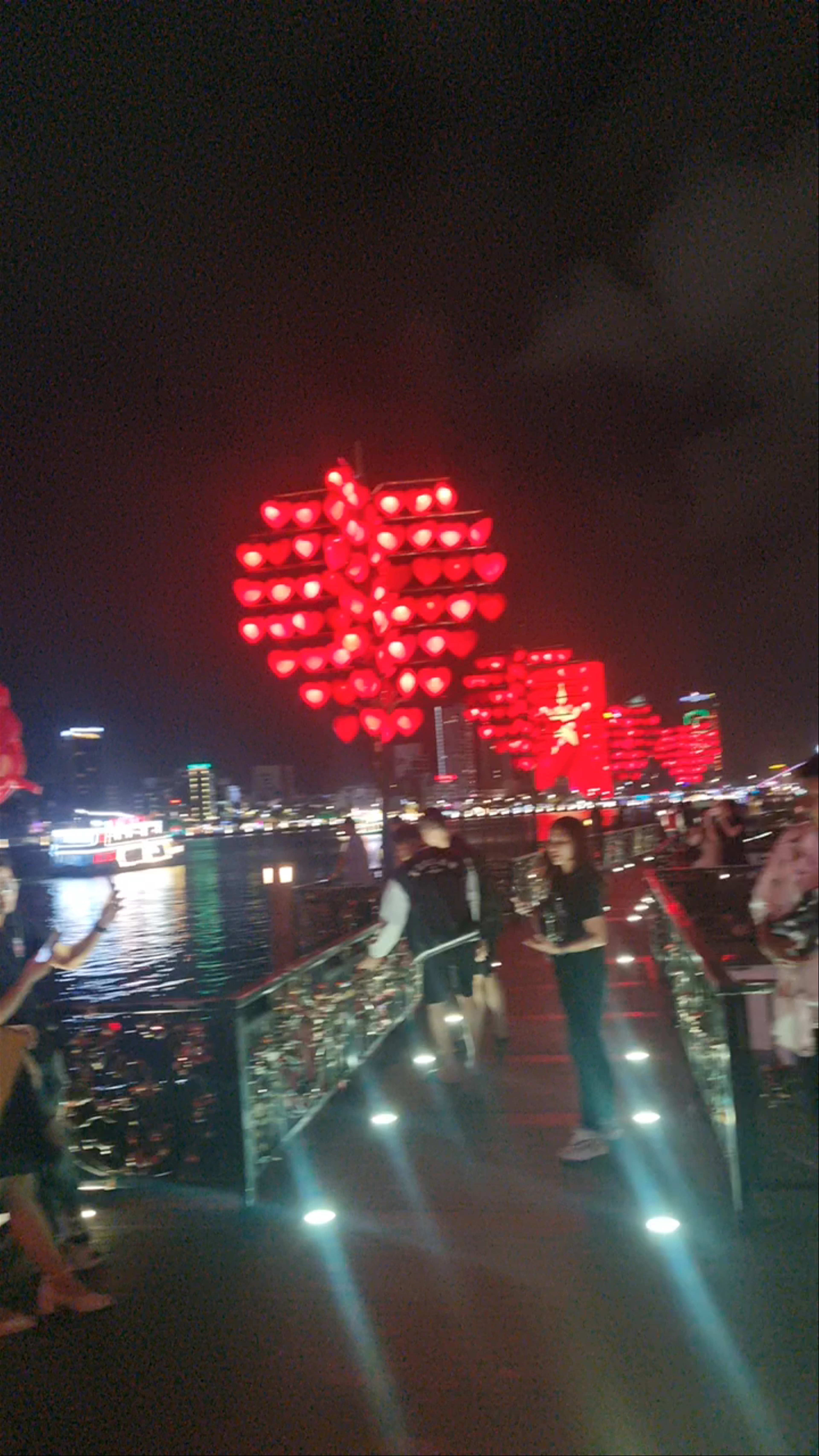 Cầu Tình Yêu Đà Nẵng