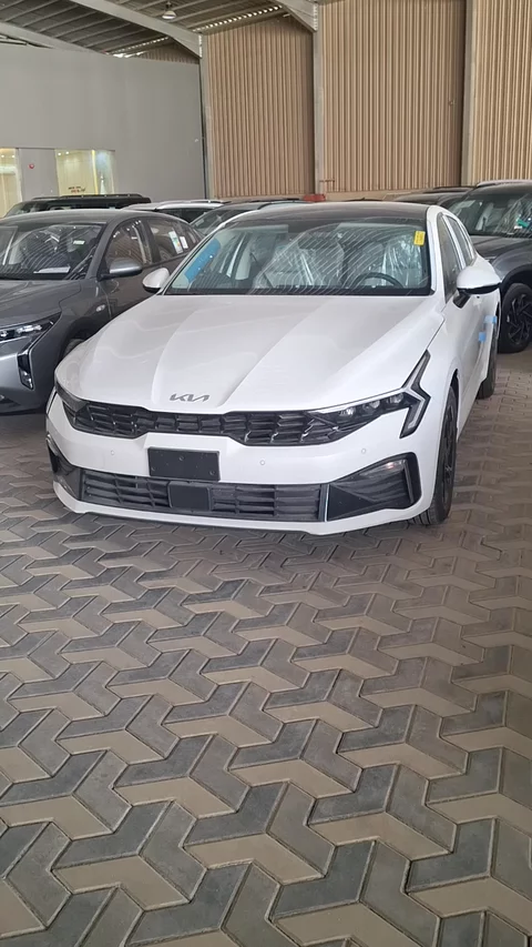 كيا K5 GL Panorama 2025