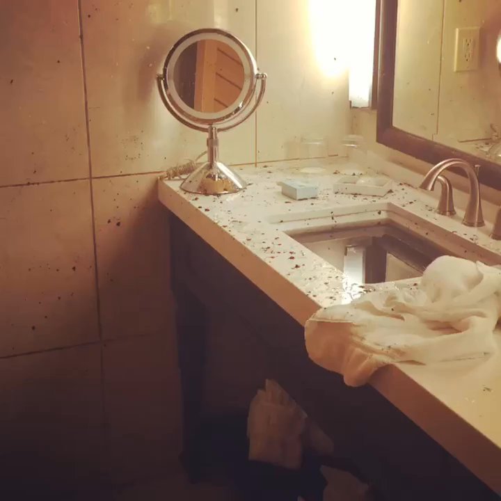 Pacific Terrace Hotel - Beware!!!!!!!! Explosion - San Diego, CA