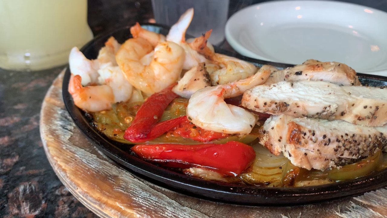 Miguel's Mex Tex Cafe - Fajitas chicken and shrimp - Mexican Near Me - Abilene, Texas