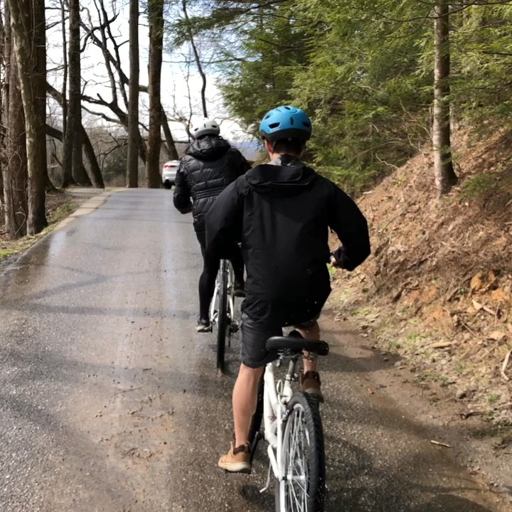 Cades Cove Campground Store - Bike Rentals Near Me - Townsend, Tennessee