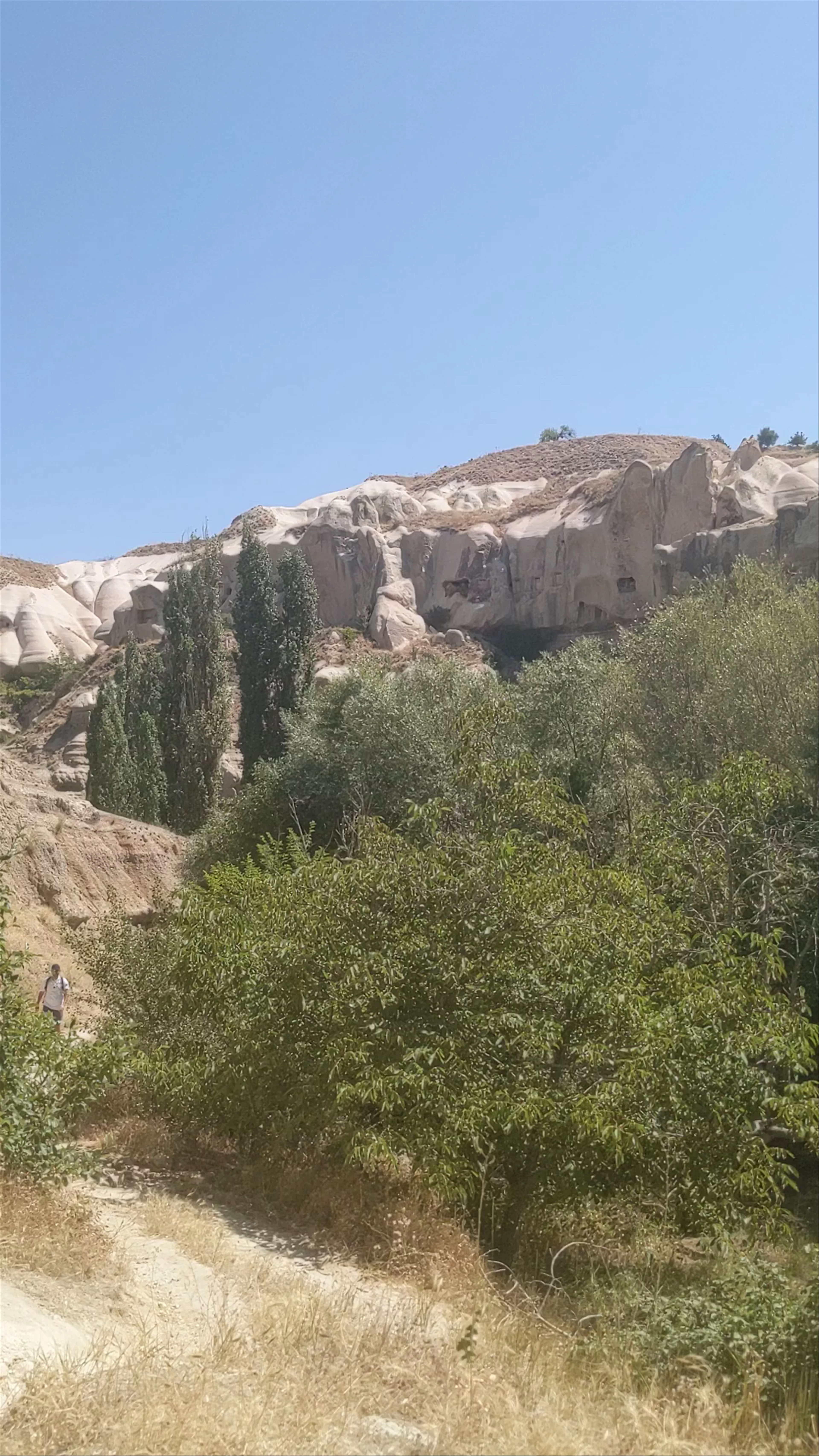 Pigeon Valley Trailhead East, Uzun Dere Caddesi, Göreme