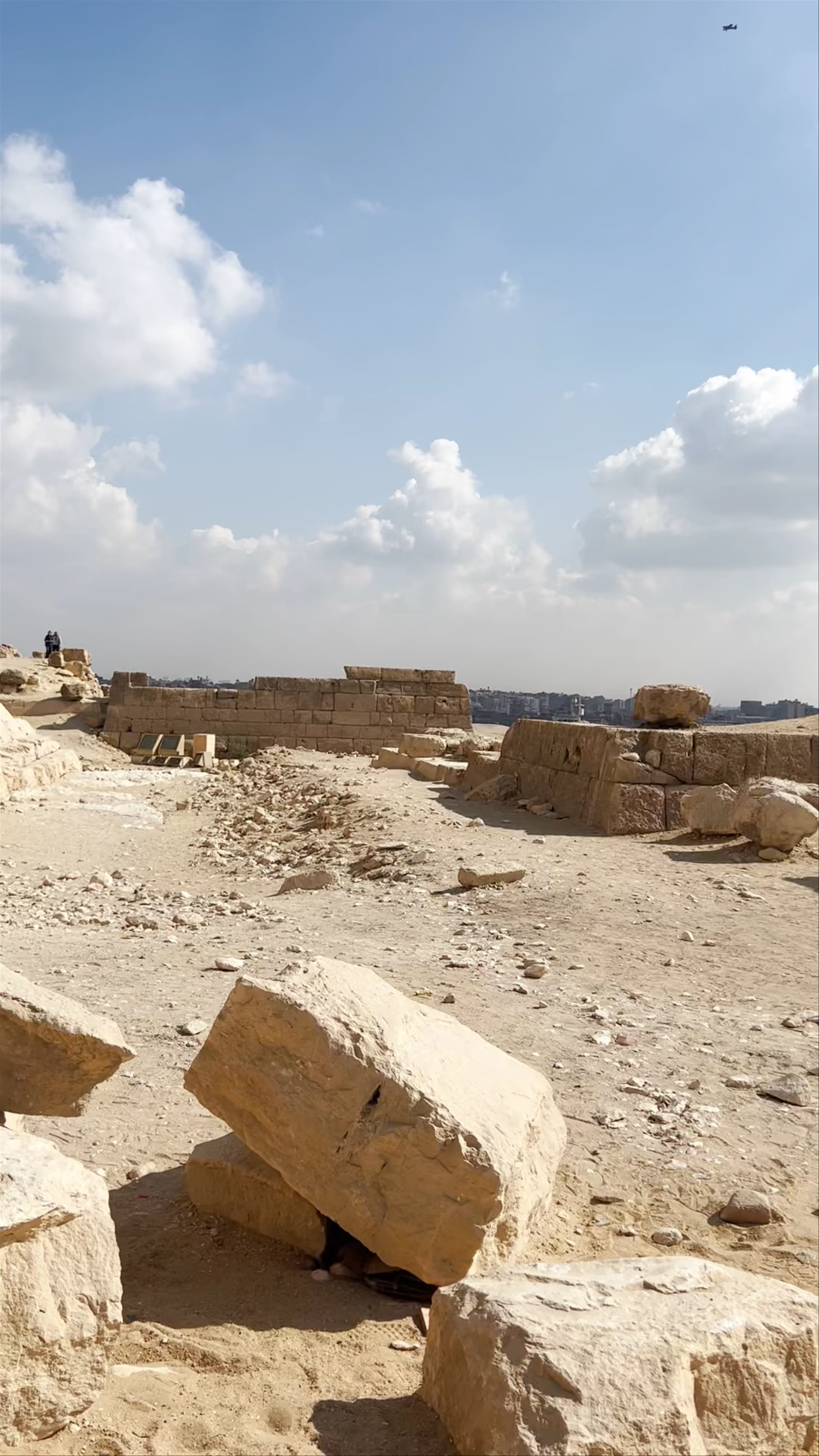Pyramid of Queen Henutsen, Nazlet El-Semman, Al Haram