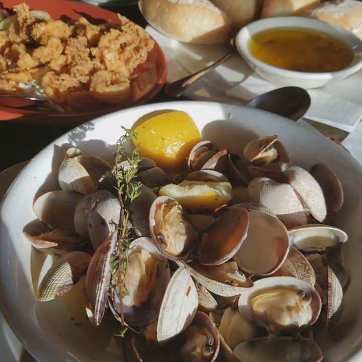 Emory's On Silver Lake - Calamari, manila clams, ahi poke - Steakhouses Near Me - Everett, Washington