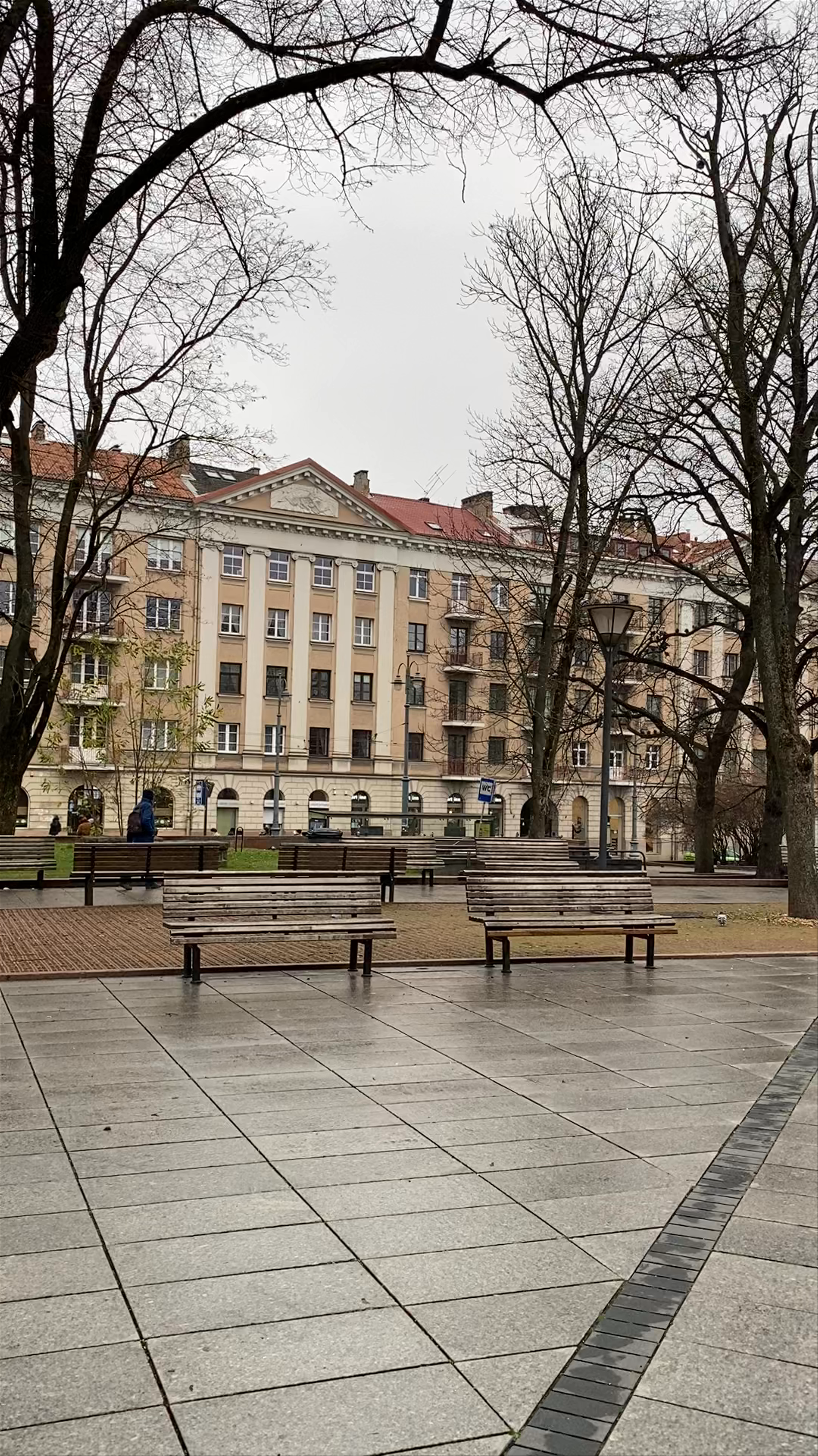 Vincas Kudirka Square: A Quiet Urban Retreat in Vilnius