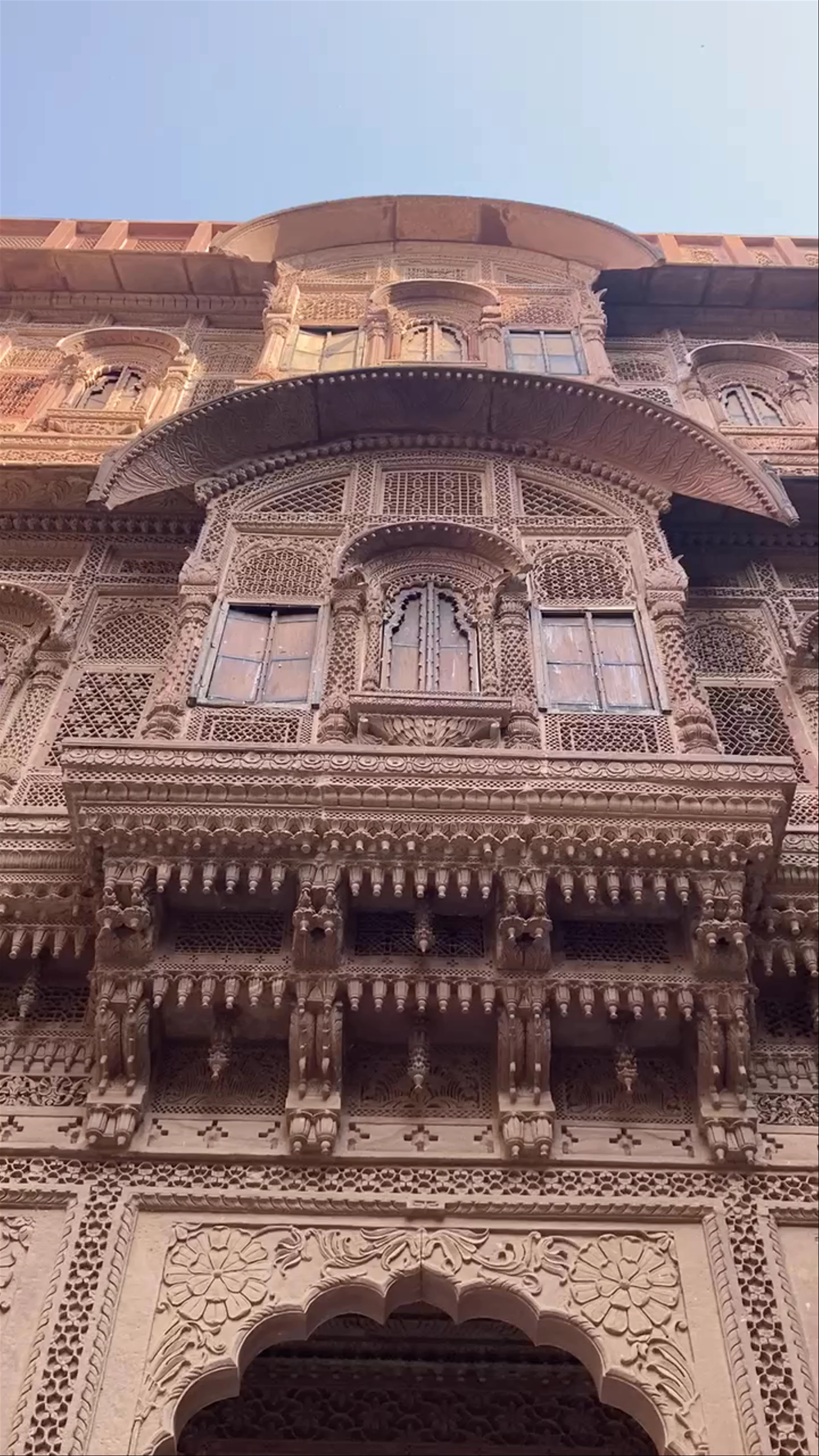 Phool Mahal Palace, Fort Entrance Road, Sodagaran Mohalla