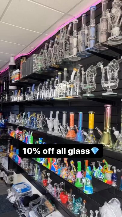 Video carousel 2 of 2 with ID AaSkSJpAqdo5ZUAP6wXu5w for DownTown Smoke&Gift