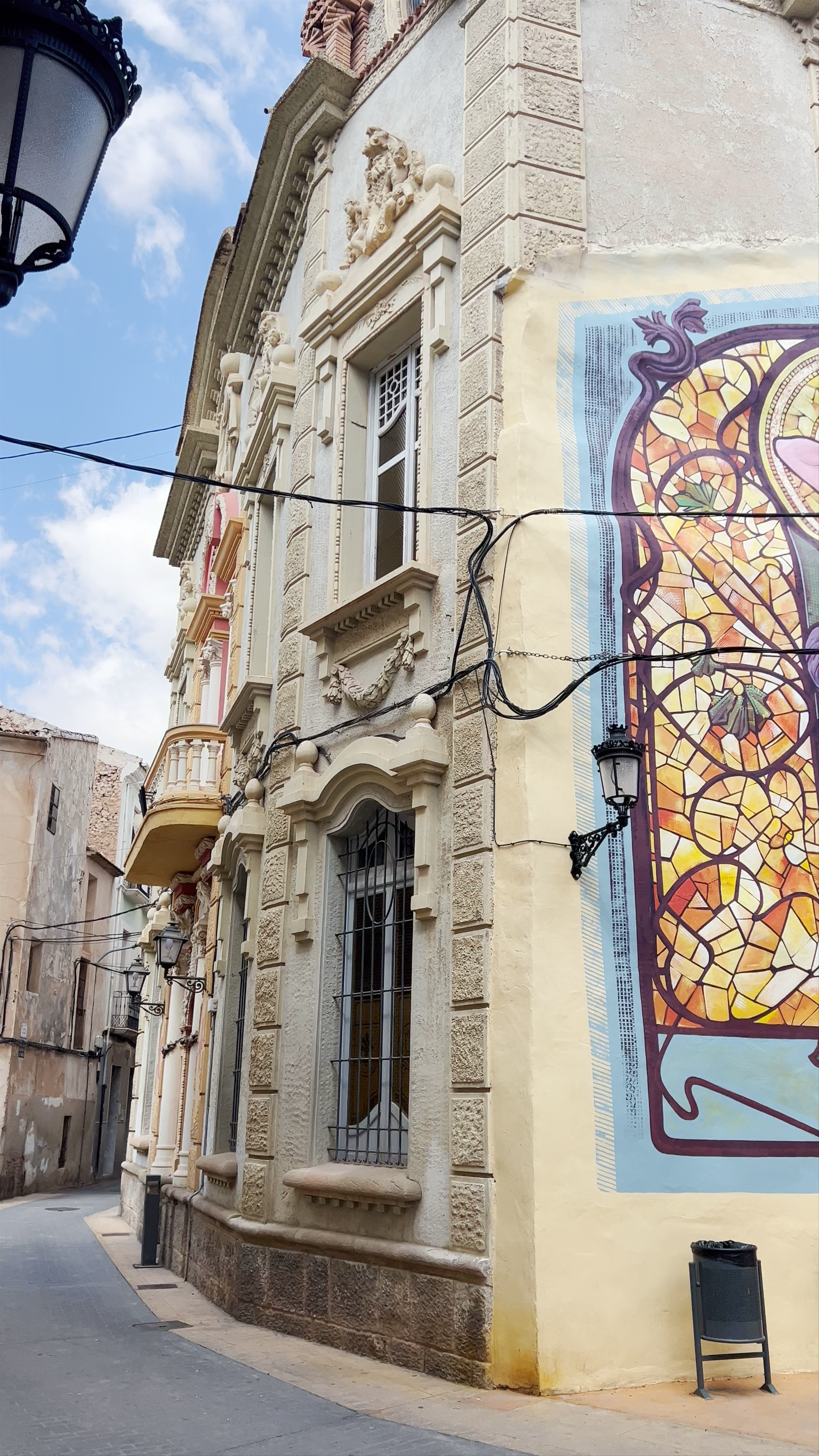 MURAL DOBLE13 "NOVELDA MODERNISTA"