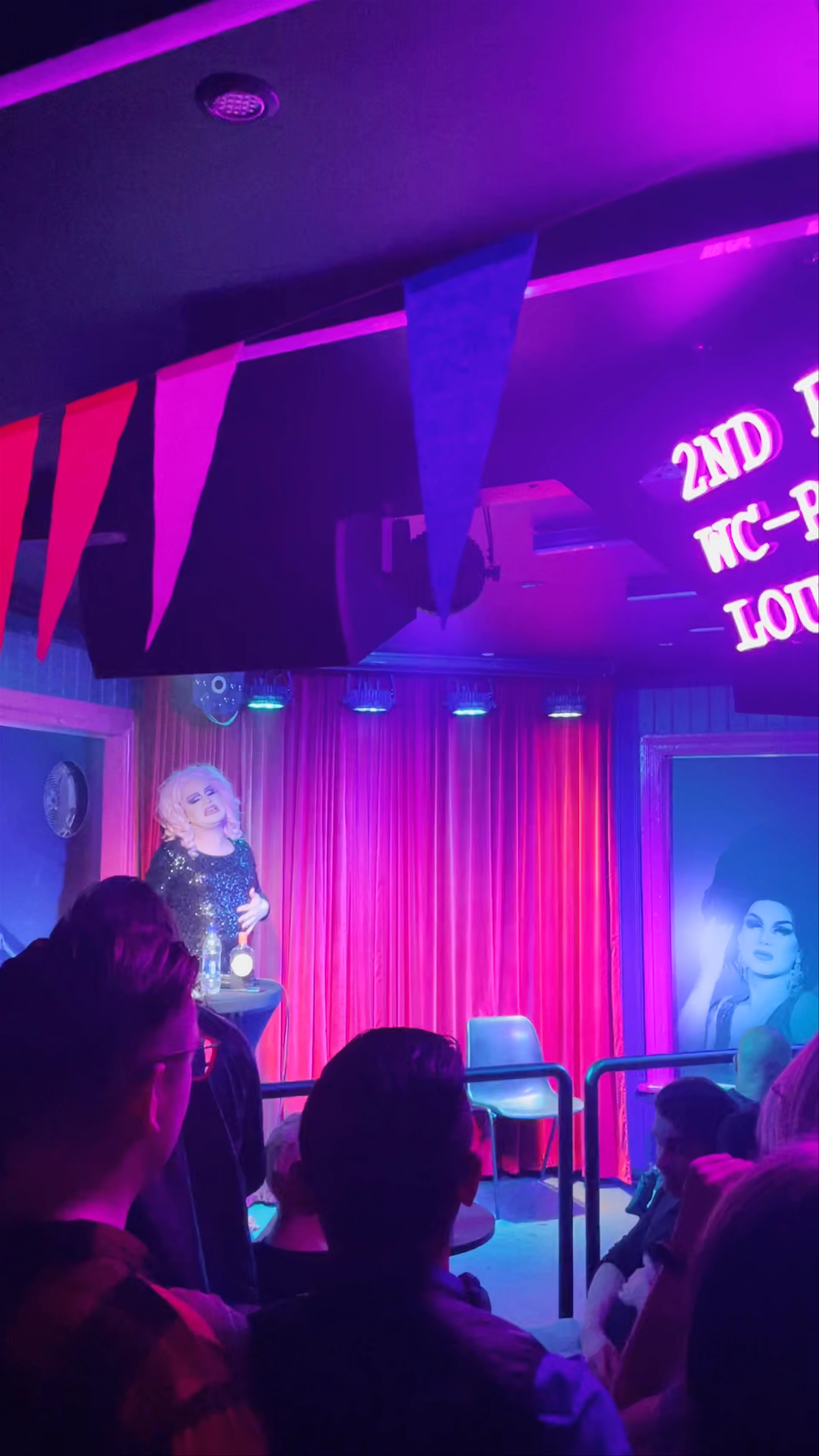 Kíkí Queer Bar