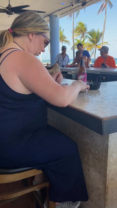 Logan's Beach Bar - Bars Near Me - Hollywood, Florida