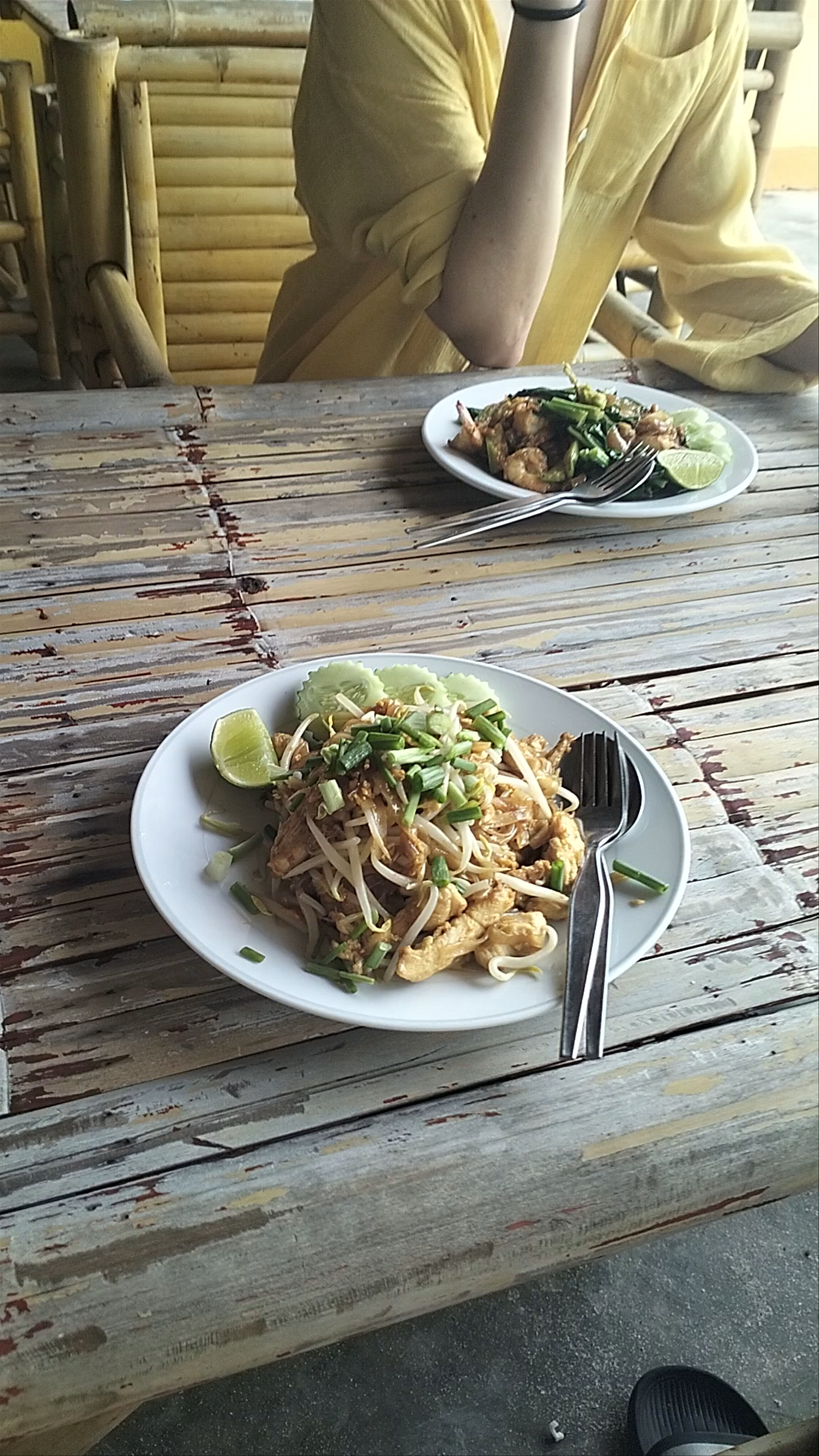 Nongnook Seafood: Island Dining with Ocean Breezes on Ko Pha-ngan