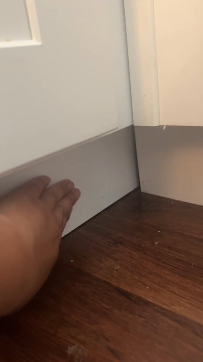LA Carpet - Below my kitchen cabinet is loose. Why?! There's a crack there, that's how I discovered it. - Flooring Near Me - Corona, California