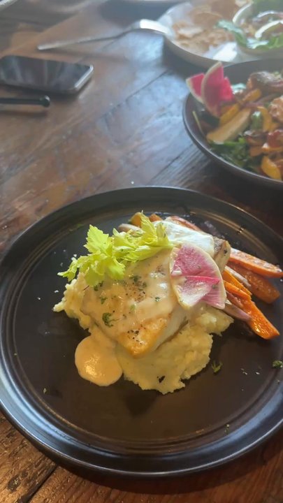 The Creek Eatery - Wine Bars Near Me - San Jose, California