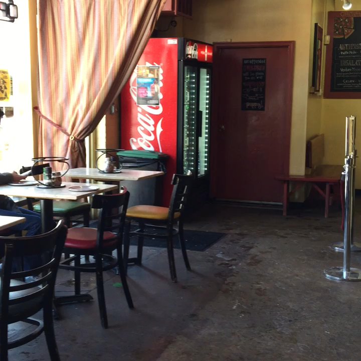 Iggies - Cool vibe, low cost, great za!! - Pizza Near Me - Baltimore, Maryland