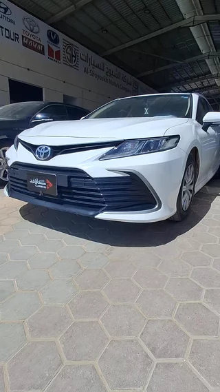 تويوتا كامري LE 2023