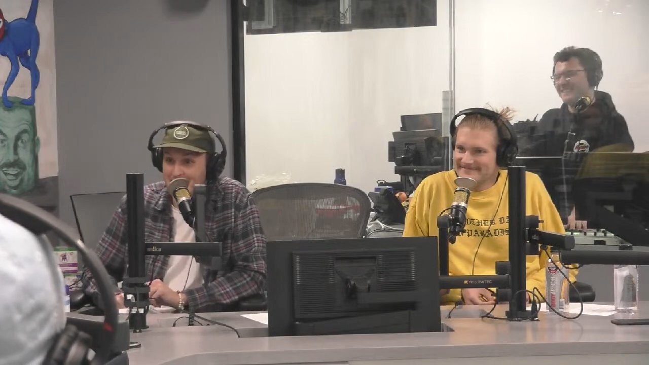 Brandon Walker Learns To Take A Chop Live In Studio