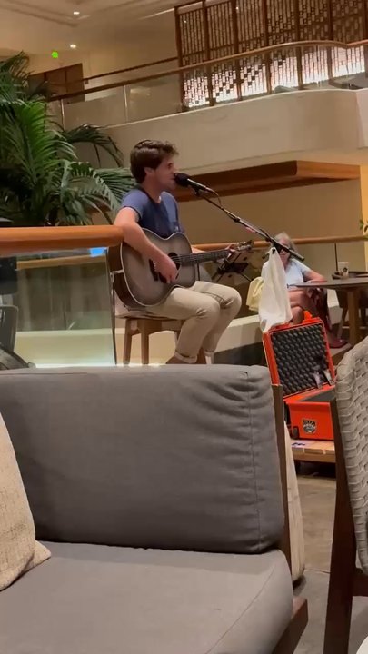 Piko Coffee+Bar - Live music. He was great! - Coffee & Tea Near Me - Kamuela, Hawaii