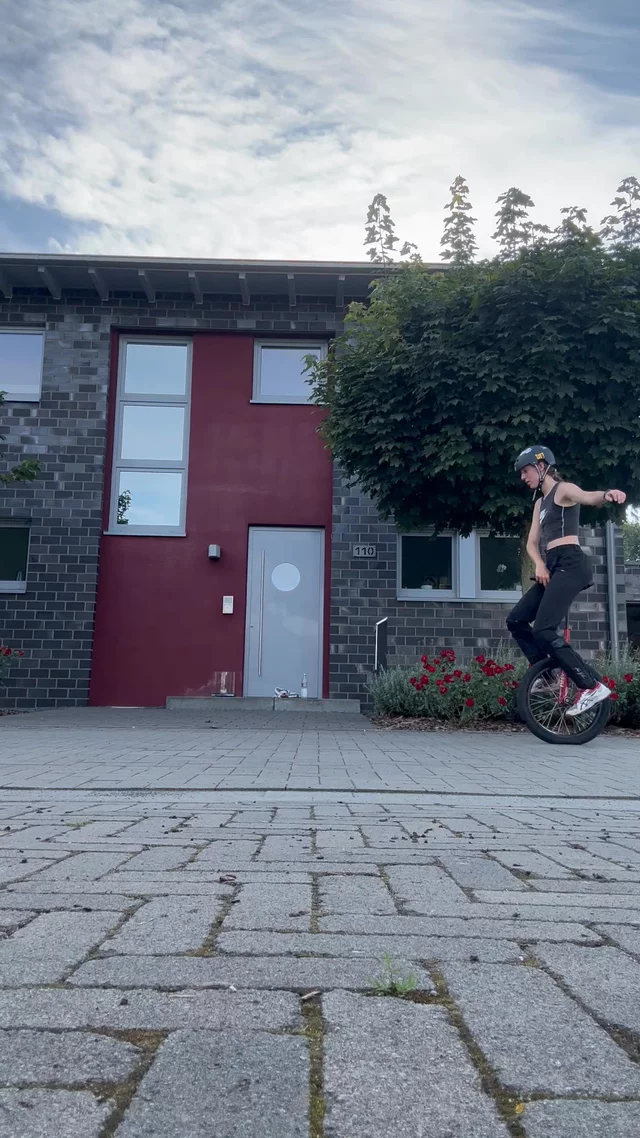 riu submission: 180 outspin 