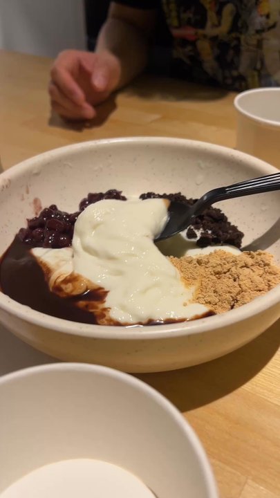 Flower and Dessert 次第花开 - Milk Fresh Milk Mochi with Toppings - Desserts Near Me - Flushing, New York