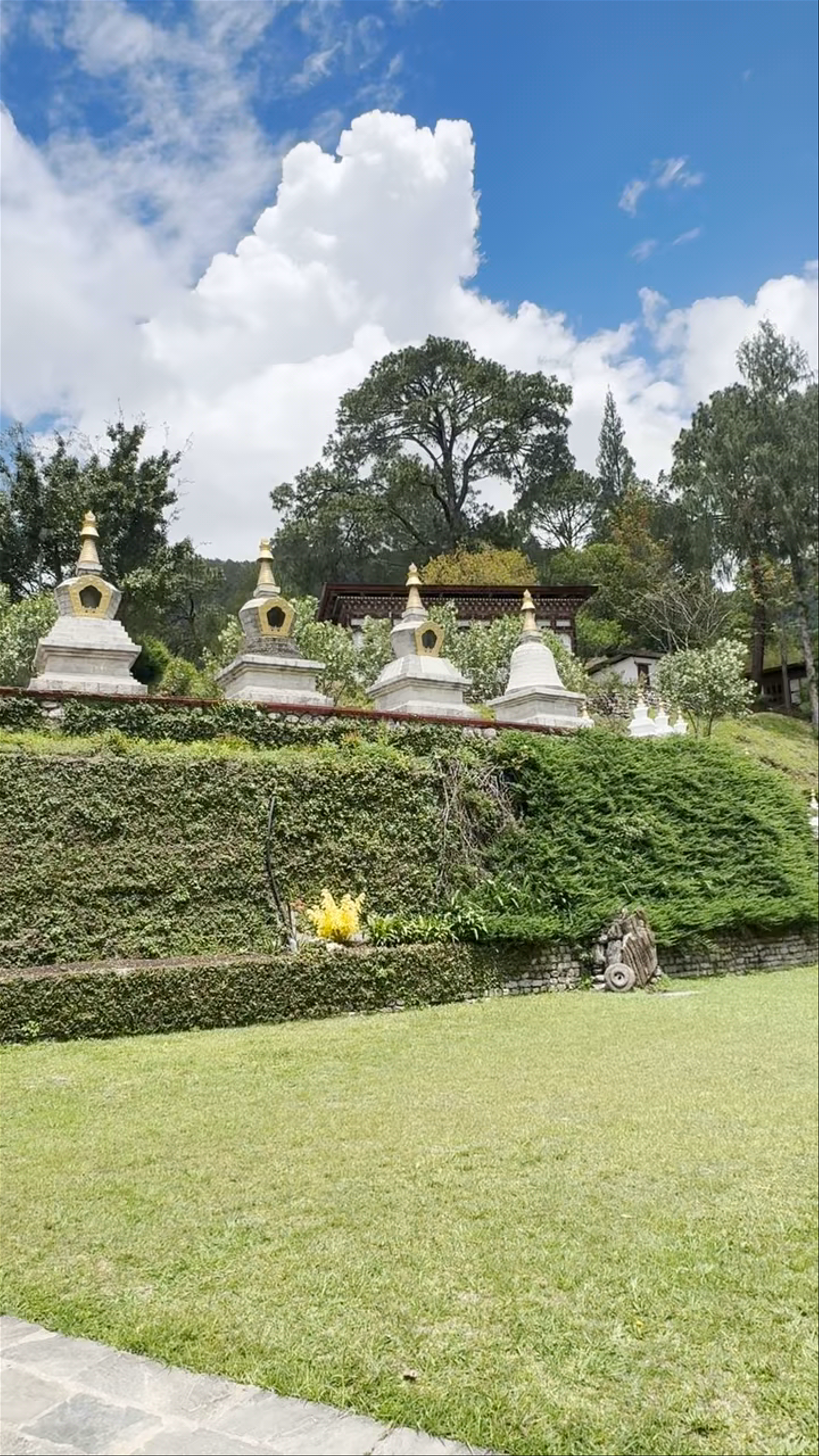 Khamsum Yulley Namgyal Chörten