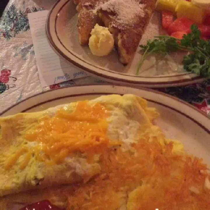 Granny's Pantry - This place is delicious. Super fluffy biscuits and the French toast is phenomenal :p - Breakfast & Brunch Near Me - Atwater, California
