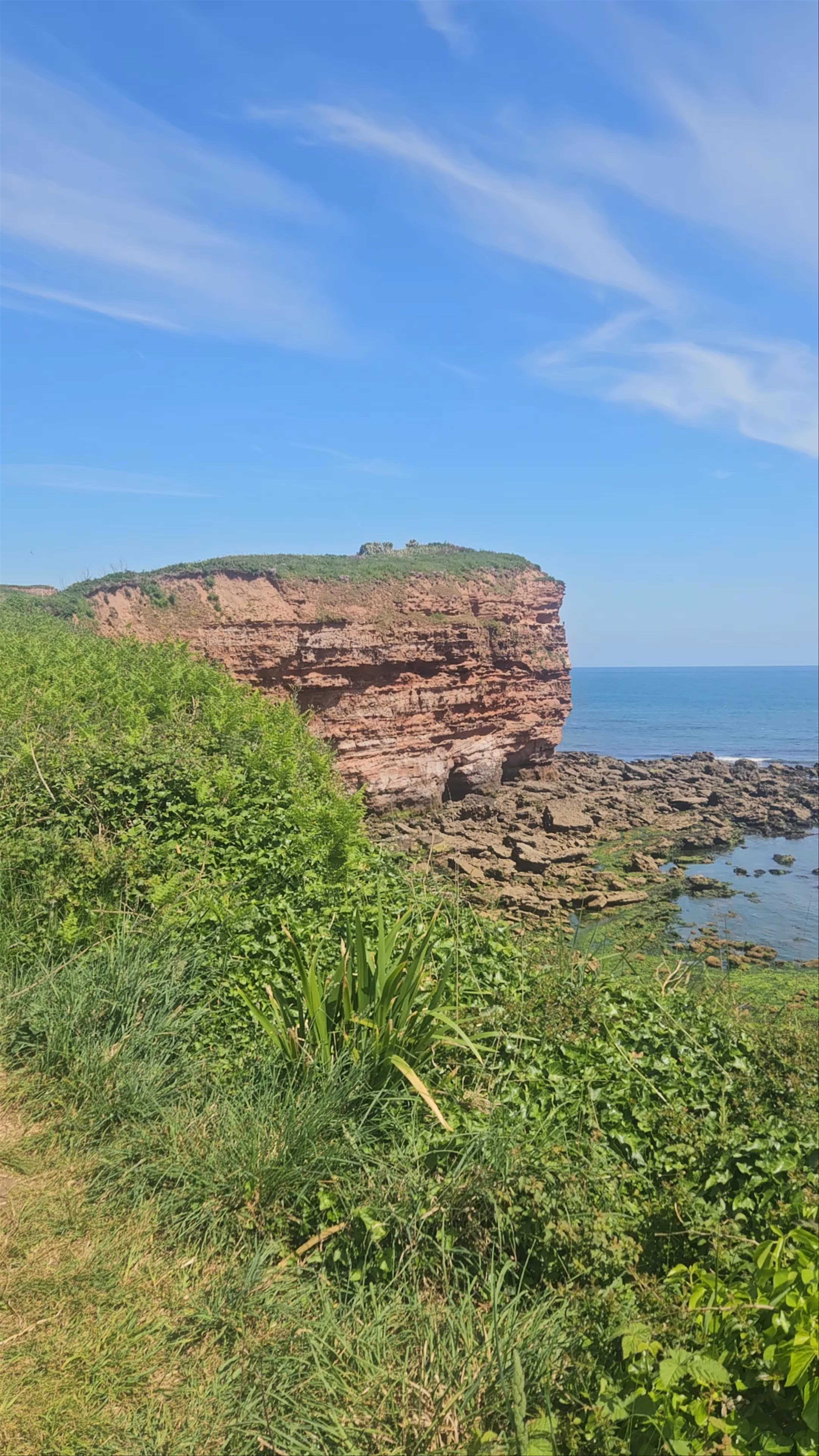 Otterton Ledge Viewpoint: Coastal Serenity in Budleigh Salterton, UK