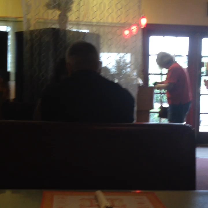 DH Wu - That was the one and only waitress running by and now we have two kids in the owners booth starring at me. - Chinese Near Me - Pickerington, Ohio