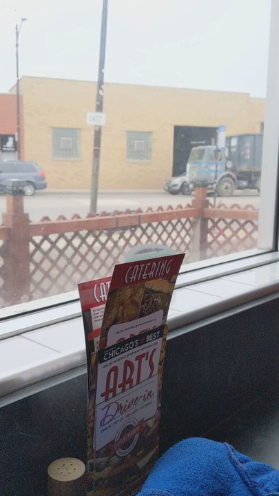 Art's Drive In - Art's: Venue - Diners Near Me - Chicago, Illinois