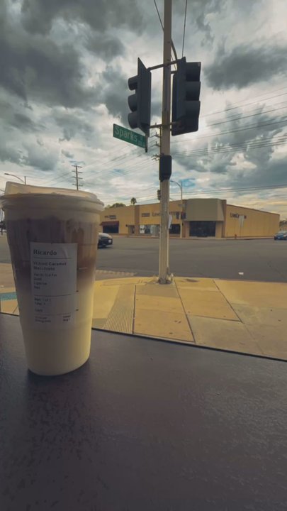 Starbucks - 23/08/25 - Coffee & Tea Near Me - Burbank, California