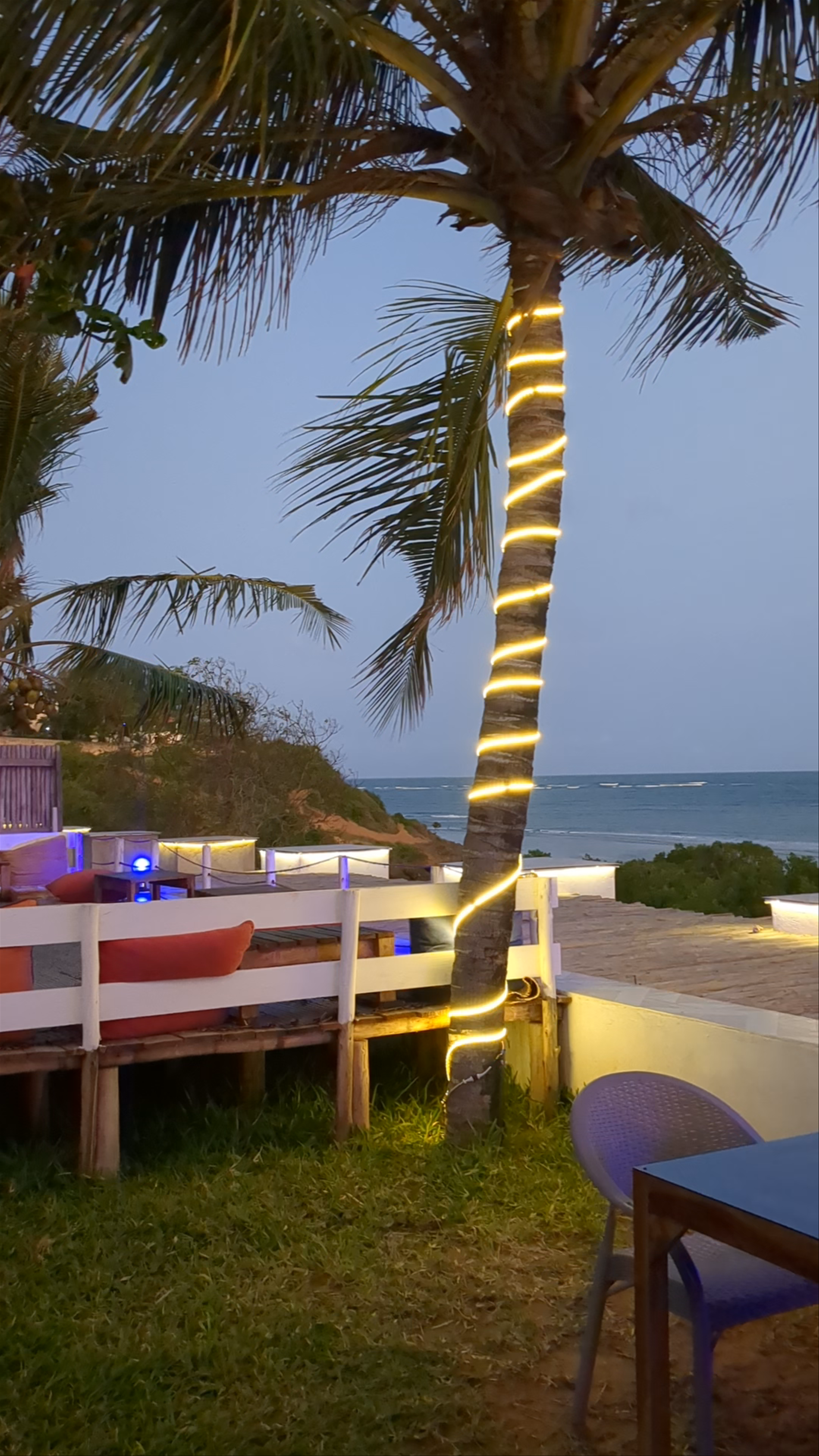 L'a Bendera's Beach Hotel