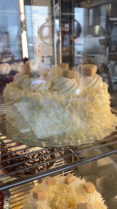 Bakery on Mavis - Bakery on Mavis - fresh cakes - Bakeries Near Me - Mississauga, Ontario