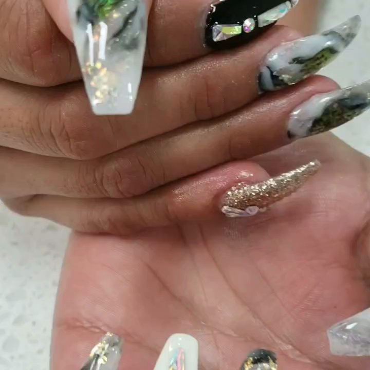Video thumbnail 2 more videos